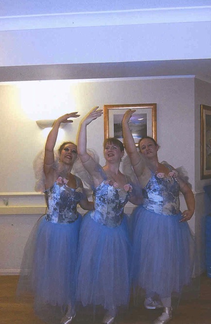 Chelsea Ballet - Jenni, Katrina and Laura pose for Pas de Deesses