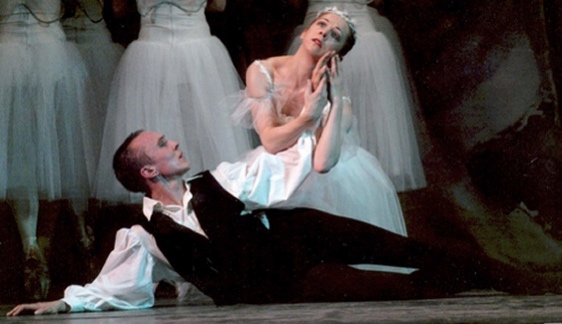 Louise Hudson in Giselle