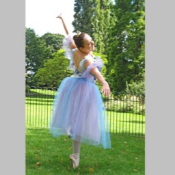 Chelsea Ballet dancer at Chiswick House