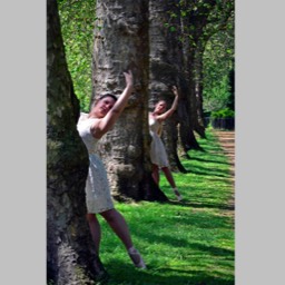 Chelsea ballet dancers out and about at Kensington Gardens